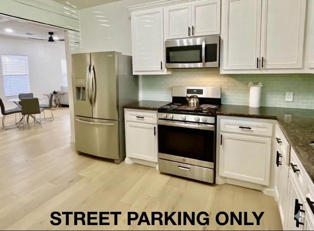 301 Tabor Street, Houston, TX 77009