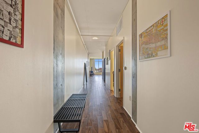 1111 S Grand Avenue 817, Los Angeles, CA 90015