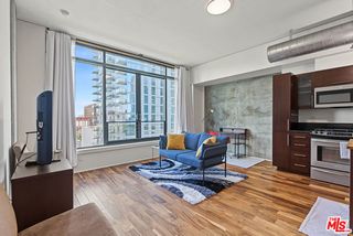 1111 S Grand Avenue 817, Los Angeles, CA 90015