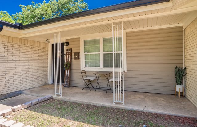 2316 Miriam Lane, Arlington, TX 76010