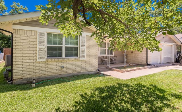 2316 Miriam Lane, Arlington, TX 76010