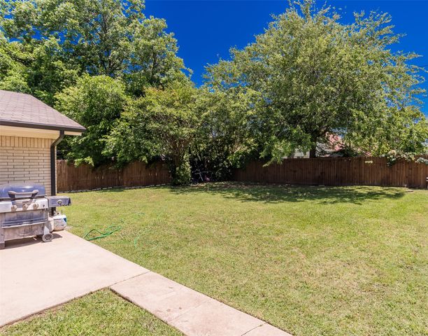 2316 Miriam Lane, Arlington, TX 76010