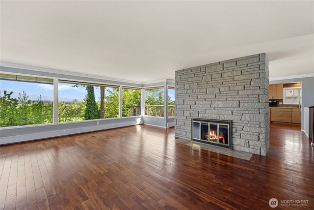 12103 Hilynn Drive, Burlington, WA 98233