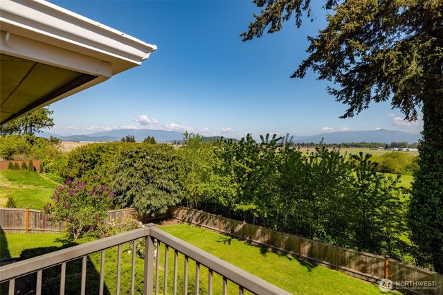 12103 Hilynn Drive, Burlington, WA 98233