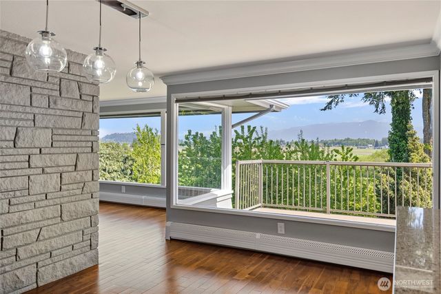 12103 Hilynn Drive, Burlington, WA 98233