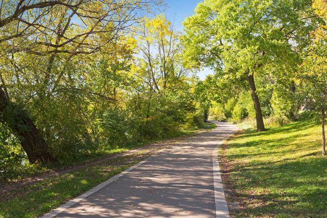 3011 W 47th Street, Minneapolis, MN 55410