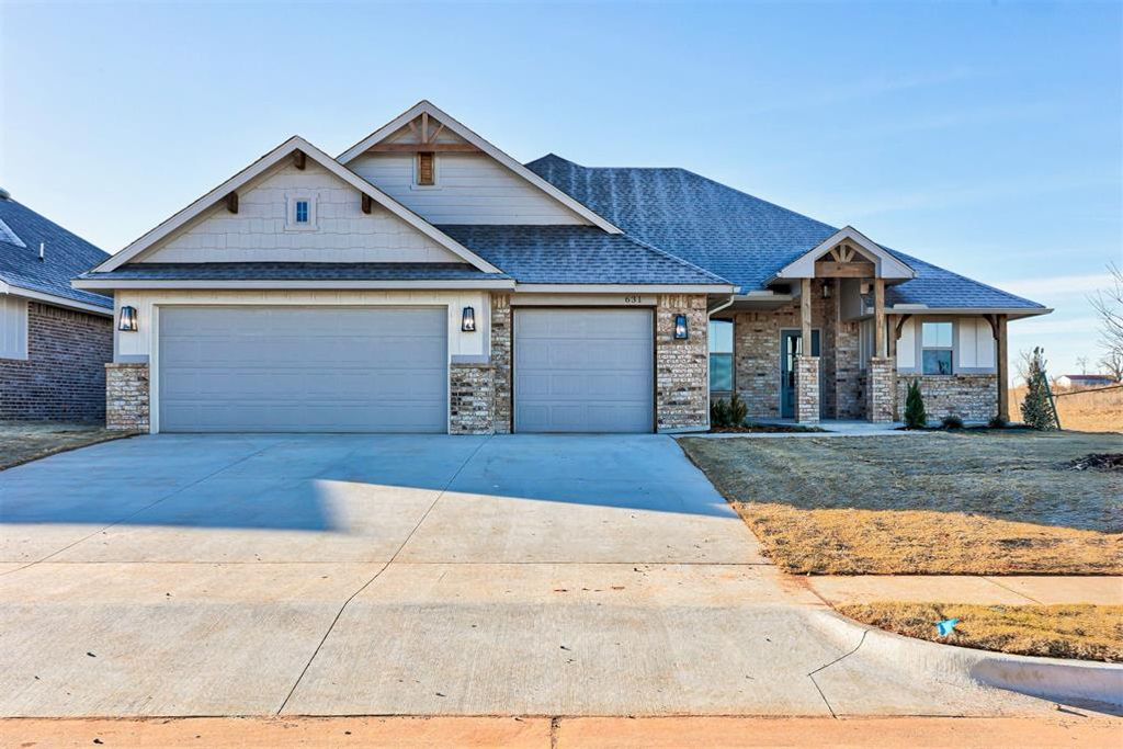 Image 1 of property listing at 631 Trails End Drive, Shawnee, OK 74804