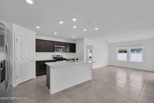 7075 SANDPERCH Street, Jacksonville, FL 32244