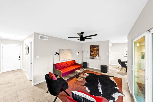 2600 Penny LN 118, Austin, TX 78757