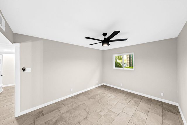 2600 Penny LN 118, Austin, TX 78757
