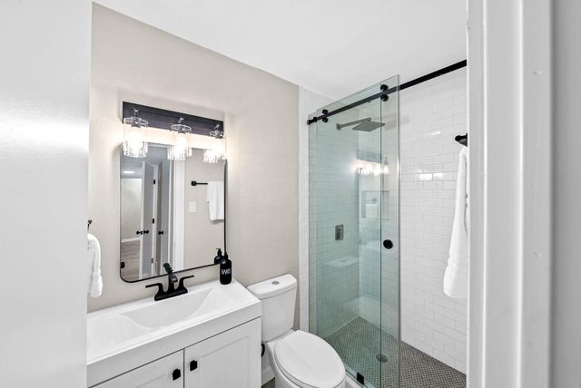 2600 Penny LN 118, Austin, TX 78757