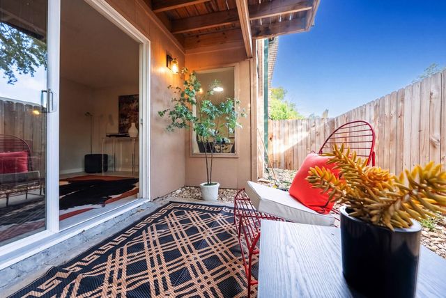 2600 Penny LN 118, Austin, TX 78757