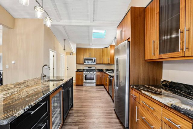 W333S221 Glen Oaks DRIVE, Delafield, WI 53018