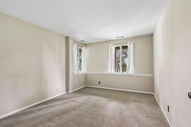 W333S221 Glen Oaks DRIVE, Delafield, WI 53018