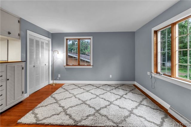 20 Nieman Drive, Orchard Park, NY 14127