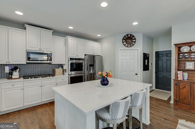 514 Streamwood Ivy Trail, Suwanee, GA 30024