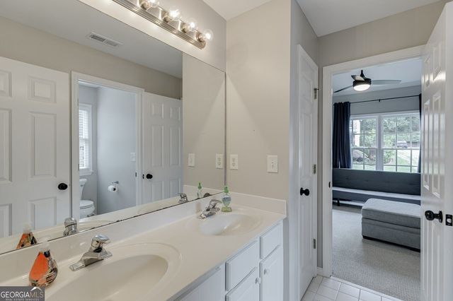 514 Streamwood Ivy Trail, Suwanee, GA 30024