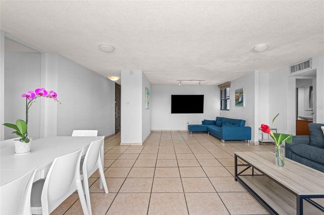 2306 LAUREL 9D, San Juan, PR 00913