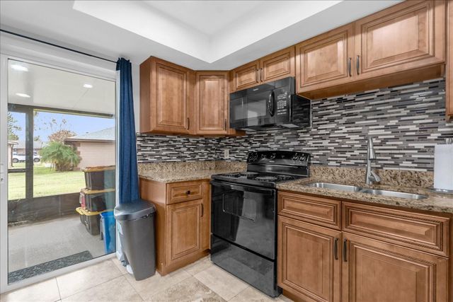 65 LAS BRISAS WAY, Kissimmee, FL 34743