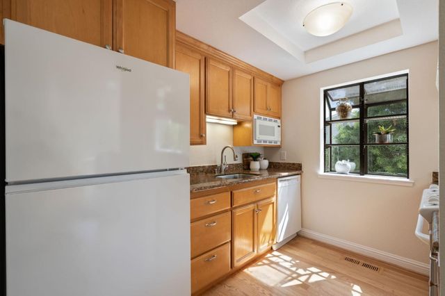 822 Cedar Street A, Redwood City, CA 94063