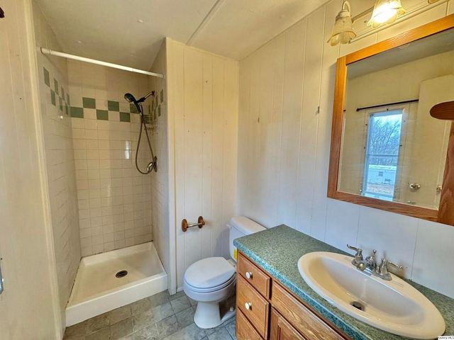 355 Bainbridge Street, Barry, IL 62312