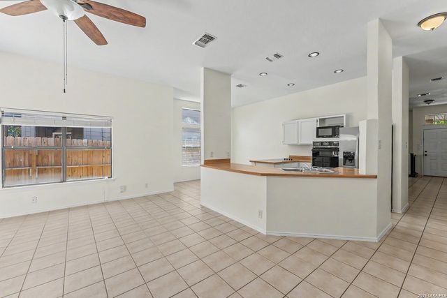 9634 Silver Moon, San Antonio, TX 78254