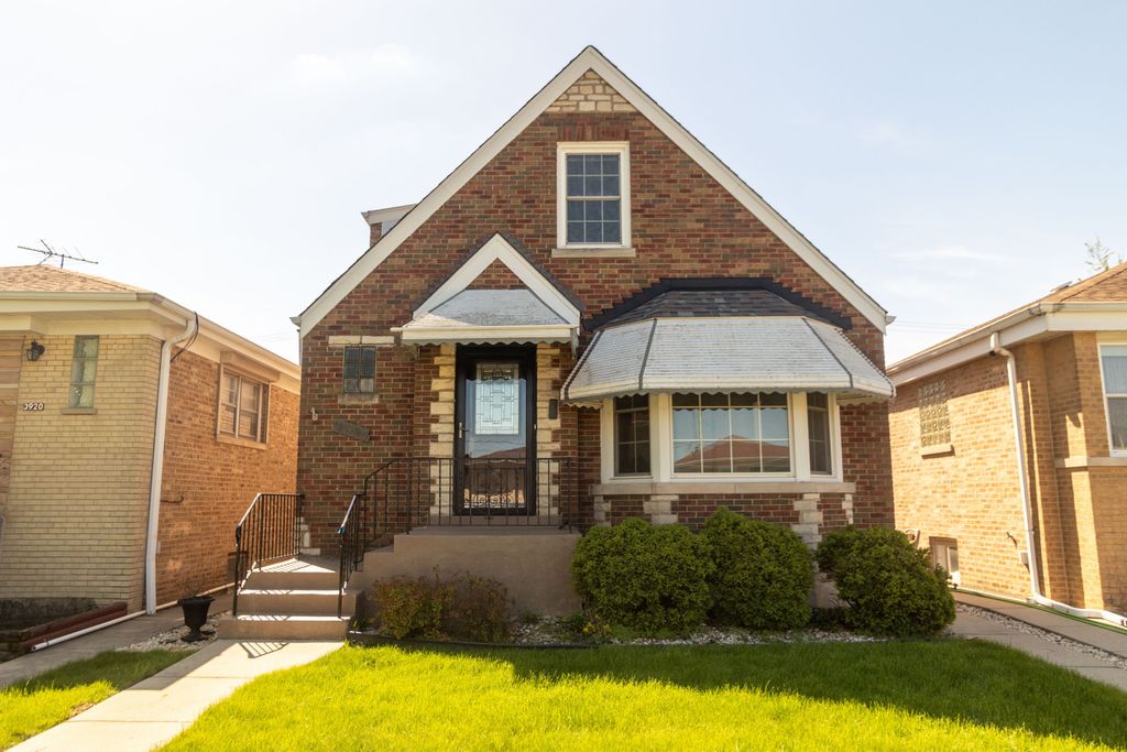 3924 N Oconto Avenue, Chicago, IL 60634