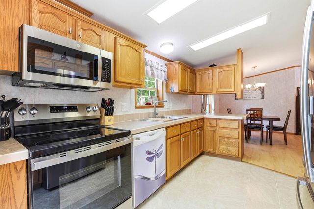 28 Emile Drive, Allenstown, NH 03275