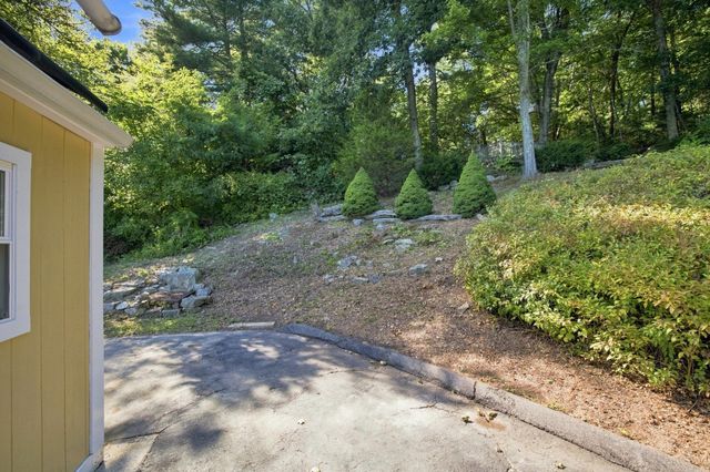 188 Breckenridge St, Palmer, MA 01069