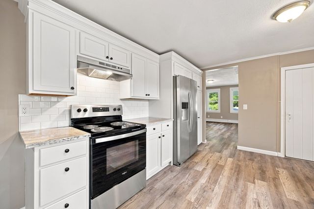 188 Breckenridge St, Palmer, MA 01069