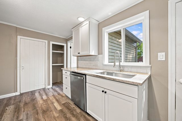 188 Breckenridge St, Palmer, MA 01069