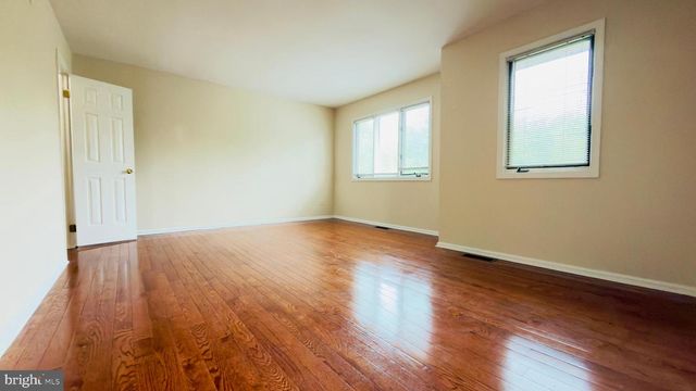 79 MILITIA HILL, Chesterbrook, PA 19087