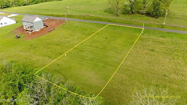 326 Roddy Branch Rd, Rockford, TN 37853