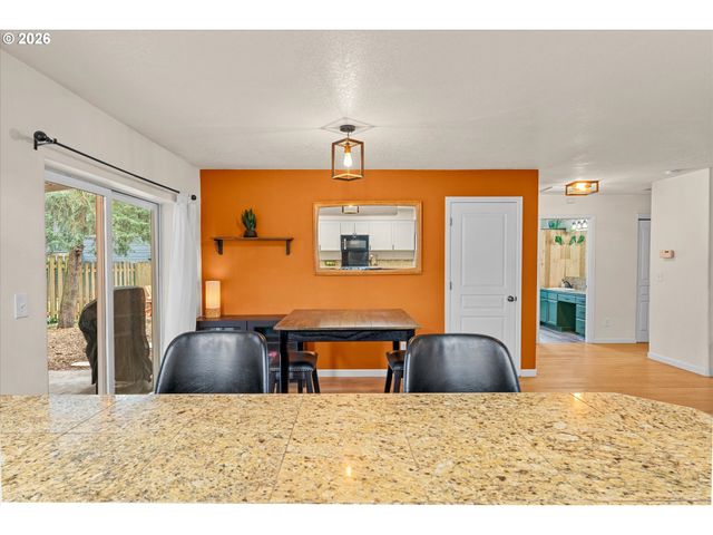 12008 Se BUSH St, Portland, OR 97266