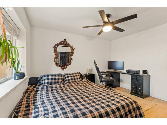 12008 Se BUSH St, Portland, OR 97266