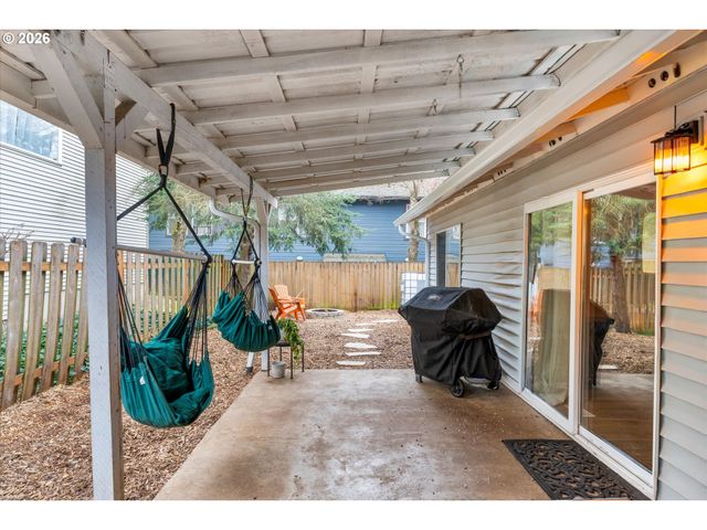 12008 Se BUSH St, Portland, OR 97266