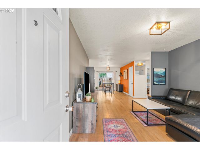 12008 Se BUSH St, Portland, OR 97266