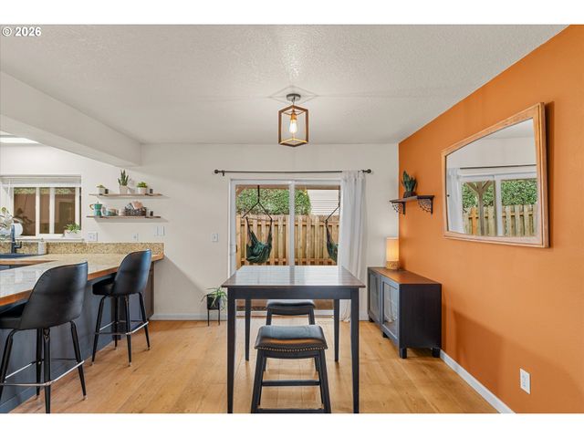 12008 Se BUSH St, Portland, OR 97266