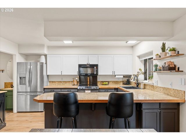 12008 Se BUSH St, Portland, OR 97266