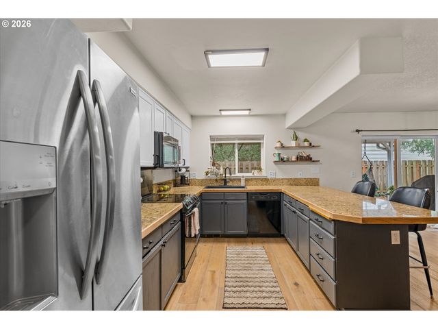 12008 Se BUSH St, Portland, OR 97266