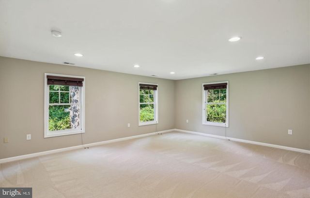 11730 GLEN MILL RD, Potomac, MD 20854