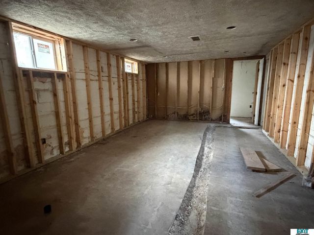 2700 N 56th Street, Lincoln, NE 68504