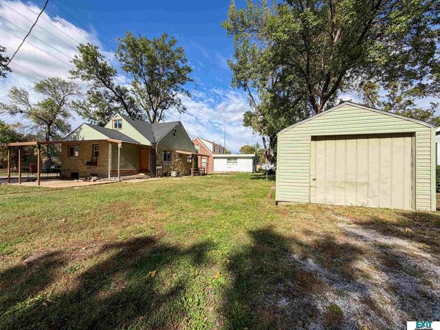 2700 N 56th Street, Lincoln, NE 68504