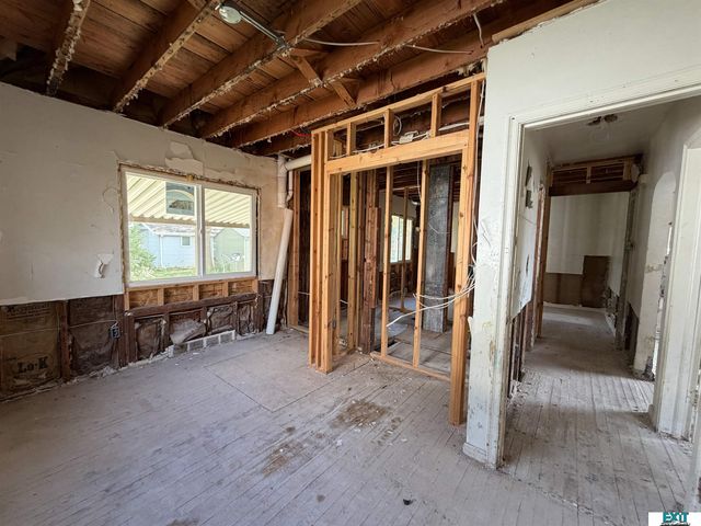 2700 N 56th Street, Lincoln, NE 68504