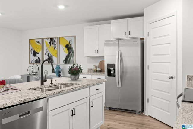 710 STERLING PLACE, Odenville, AL 35120