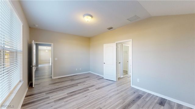 2001 NE 17th AVE, Cape Coral, FL 33909