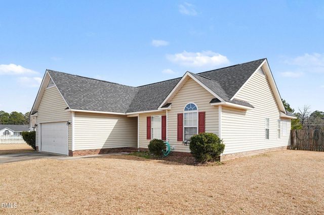 49 Whisper Creek Court, Linden, NC 28356