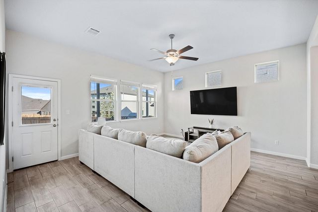 309 Greenway DR, Georgetown, TX 78628