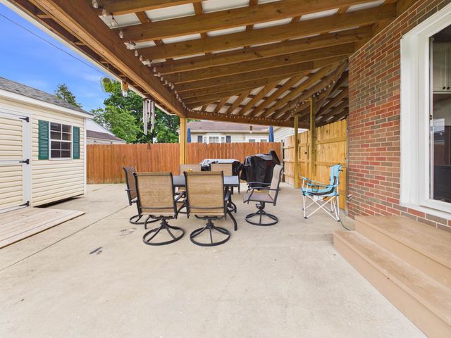 406 Jeannine Street, Ironton, OH 45638