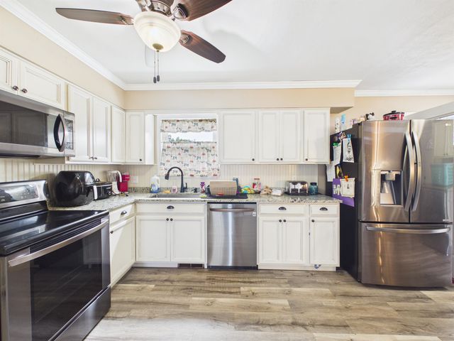 406 Jeannine Street, Ironton, OH 45638